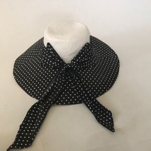 Cute Polk fit bowed hat